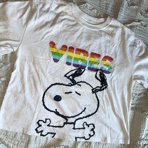 PEANUTS ‘VIBES’ TOP